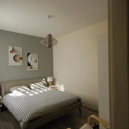 Apartment La Reserve A Bonheurs