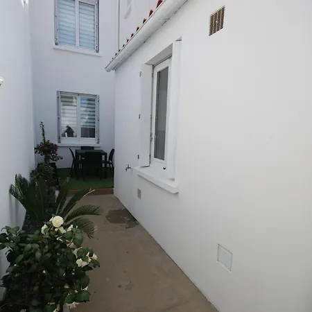 La Reserve A Bonheurs شقة لي سابلِ دولونْ